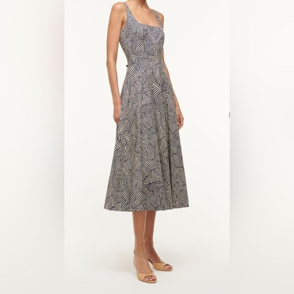 Sold - Picture 1 of 7